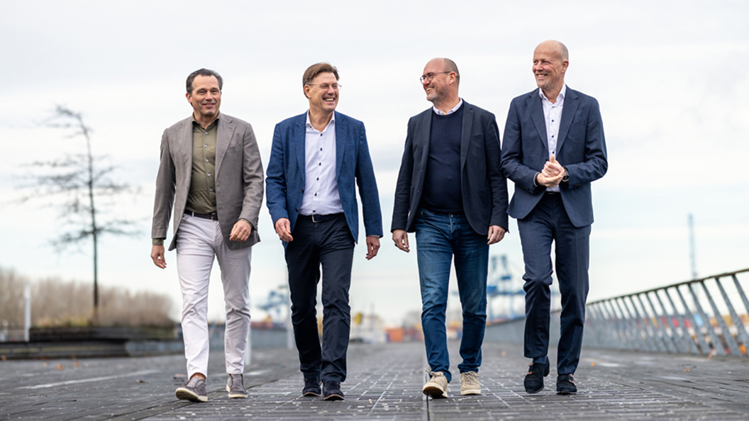 Bestuurders Moore DRV en Moore MKW