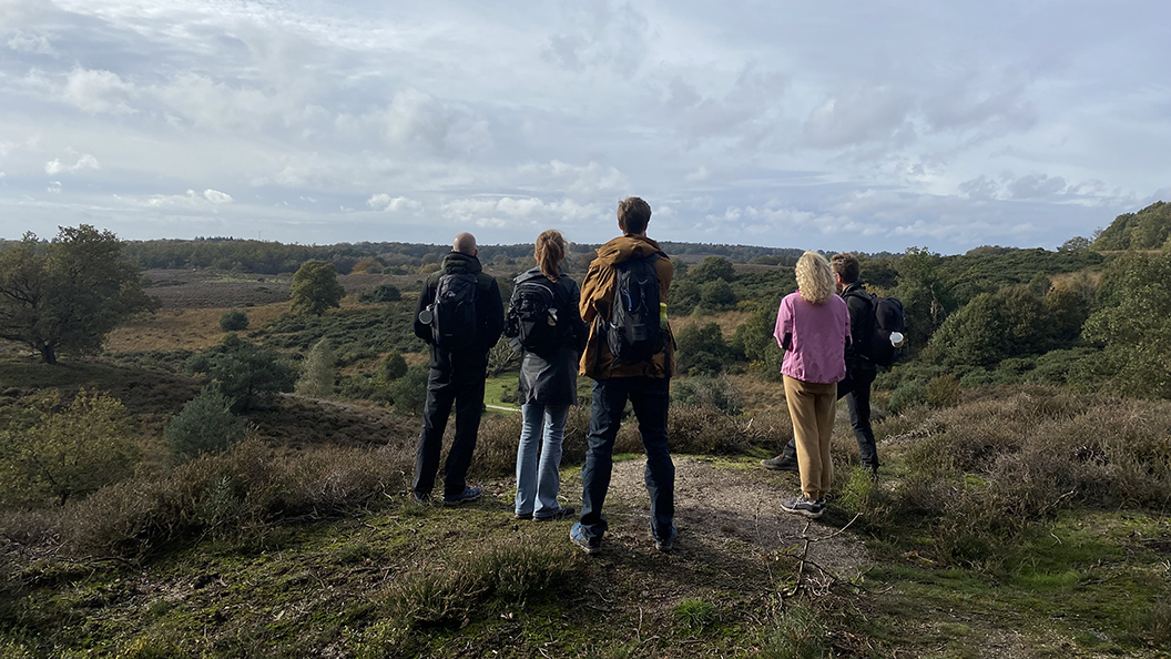 Groepsfoto in de natuur